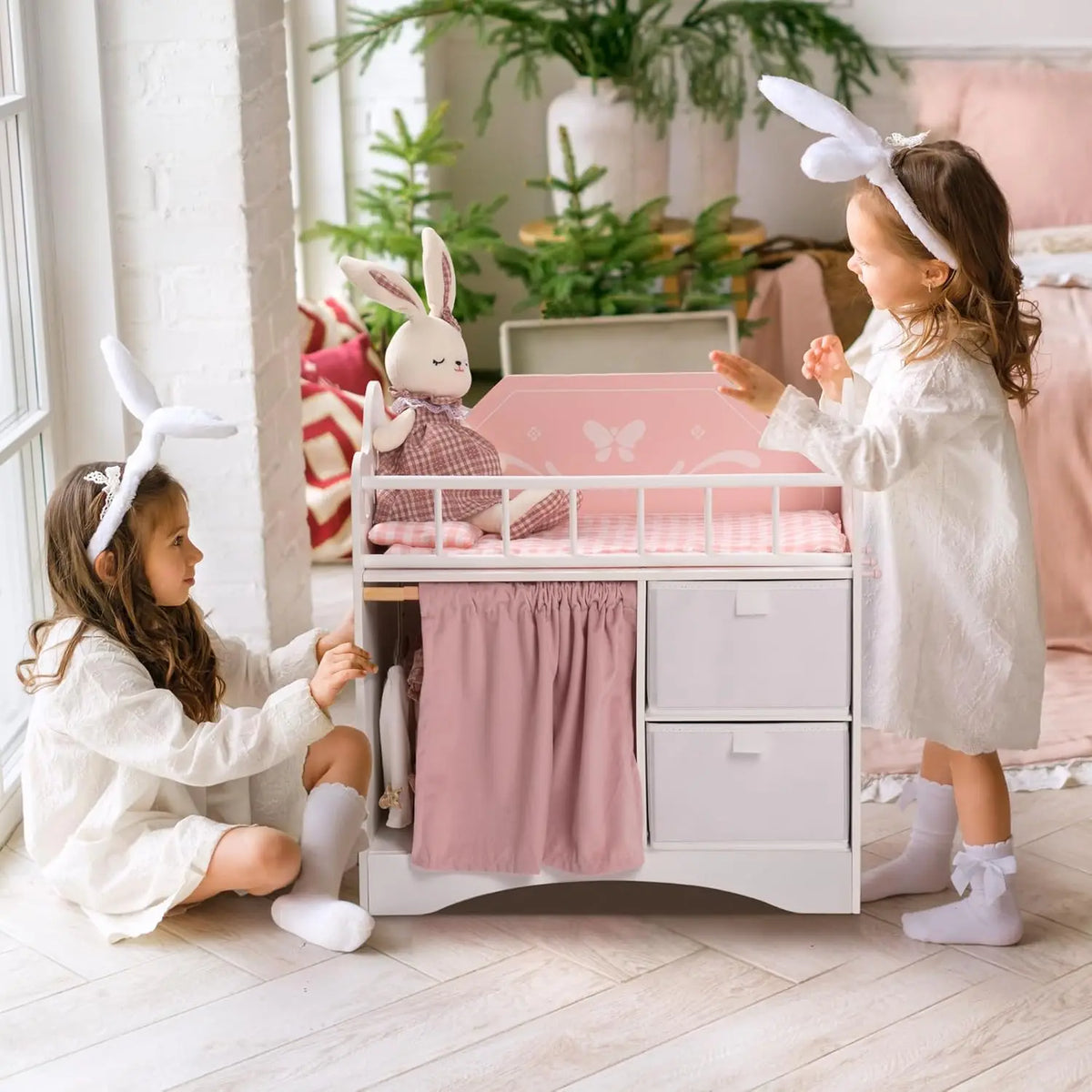 Robotime Baby Doll Crib Wooden Toy Baby Crib with Storage Bedding Wooden Hooks Doll Crib Fits Dolls up to 21" for Girls 3+ Pink